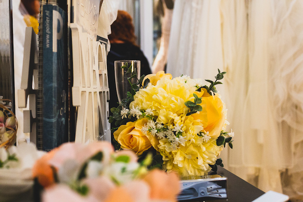 Wedding Garage, Eddy K hääpuvut yksinoikeudella.